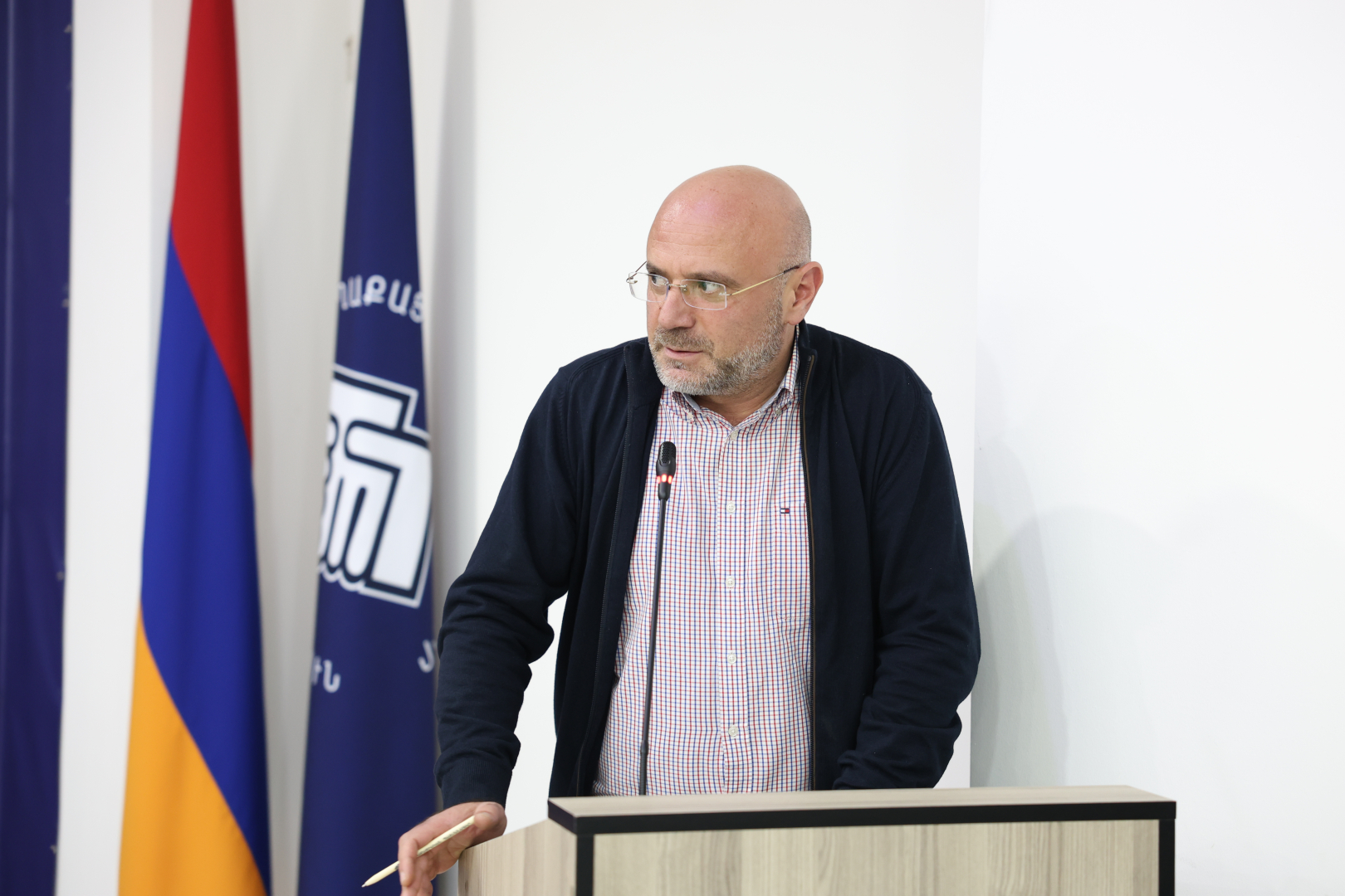 image-slide