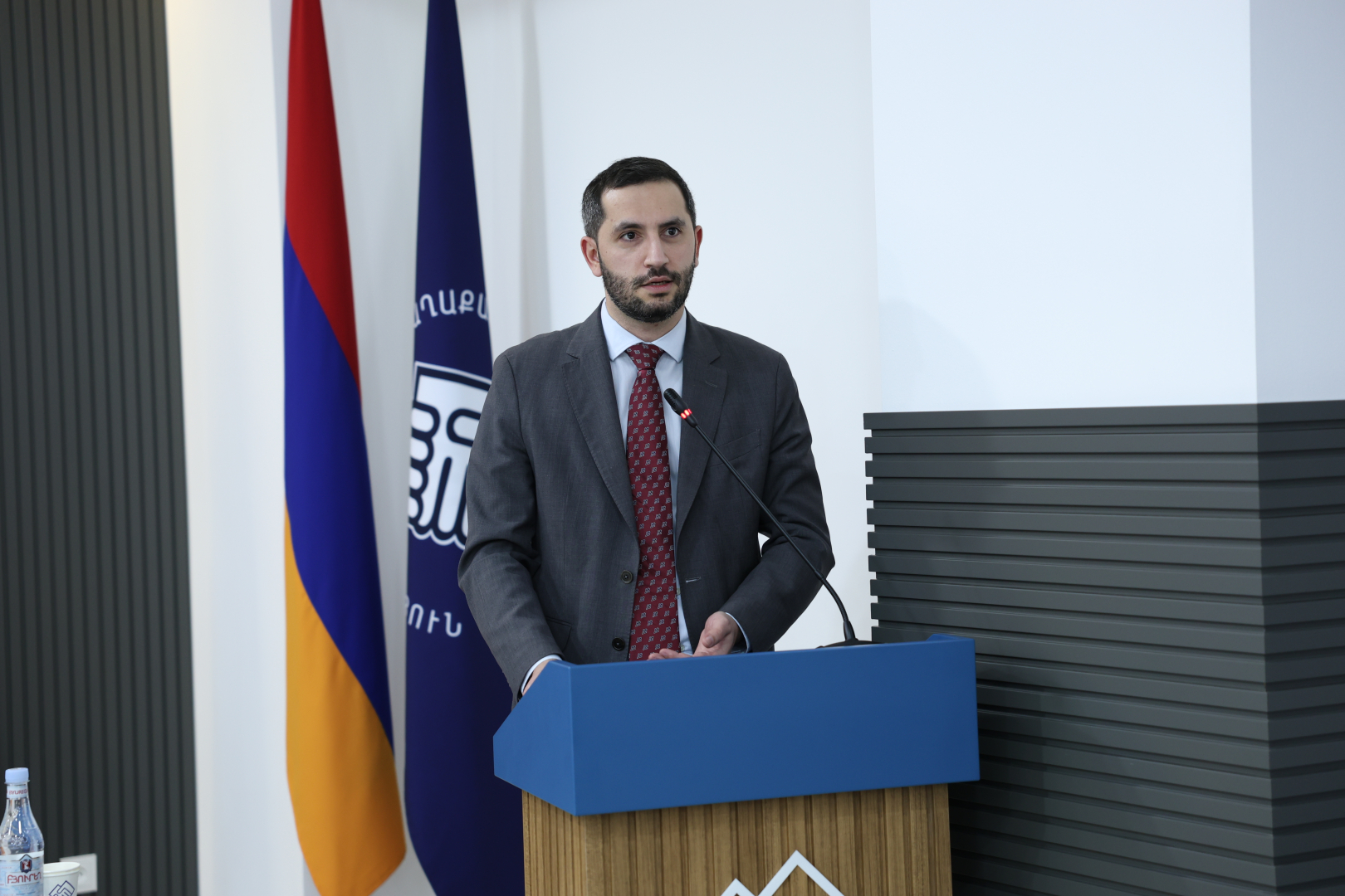 image-slide