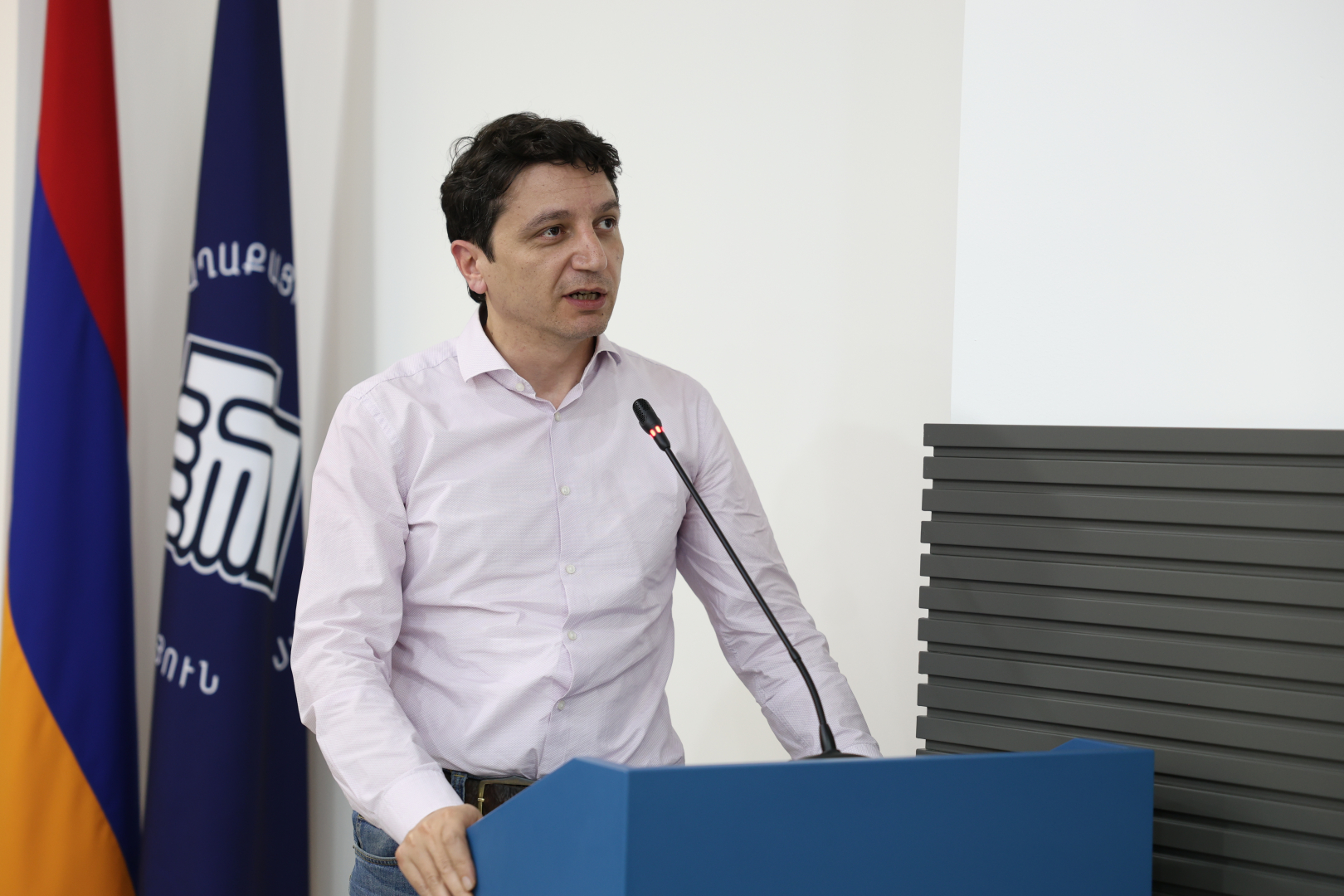 image-slide