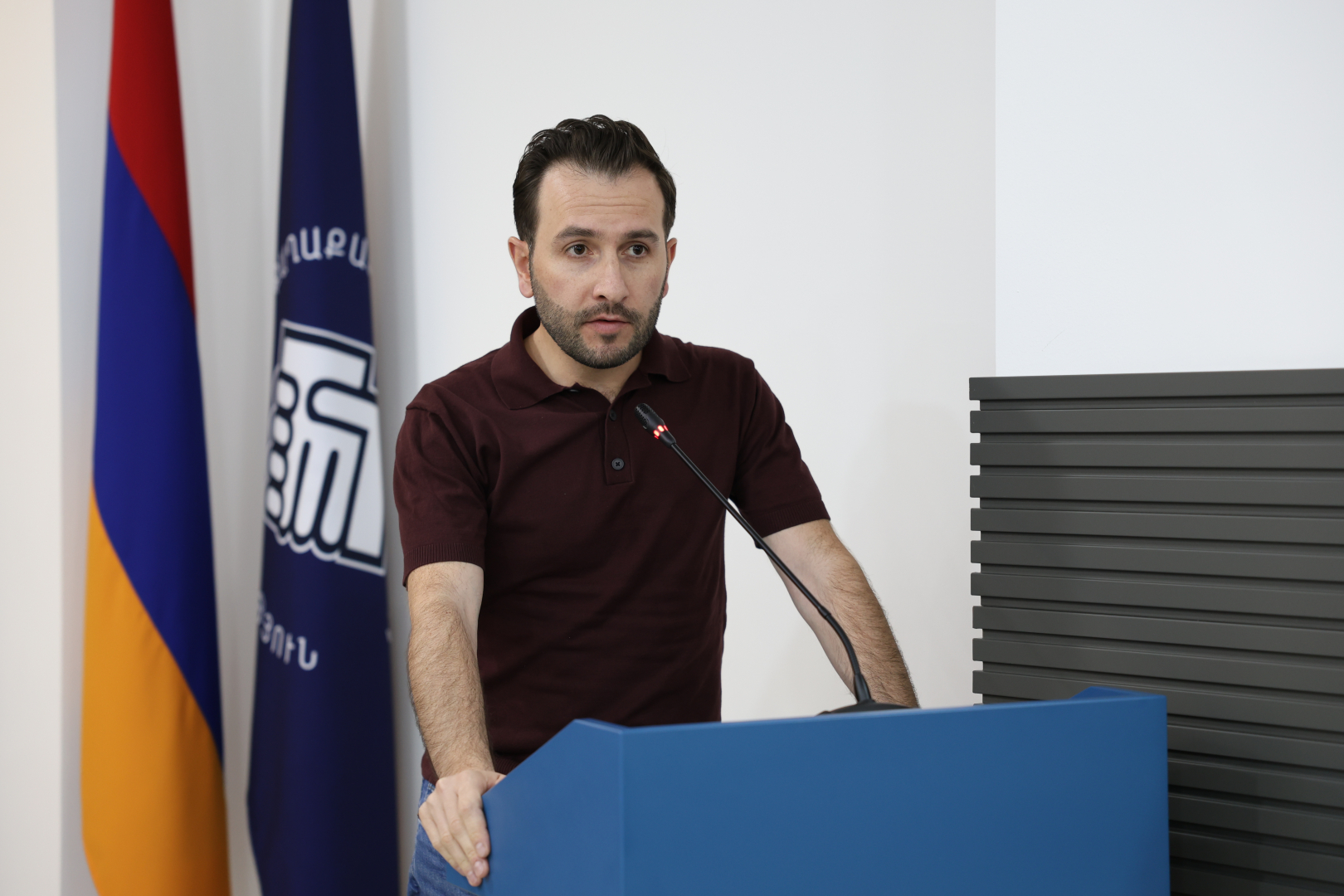 image-slide