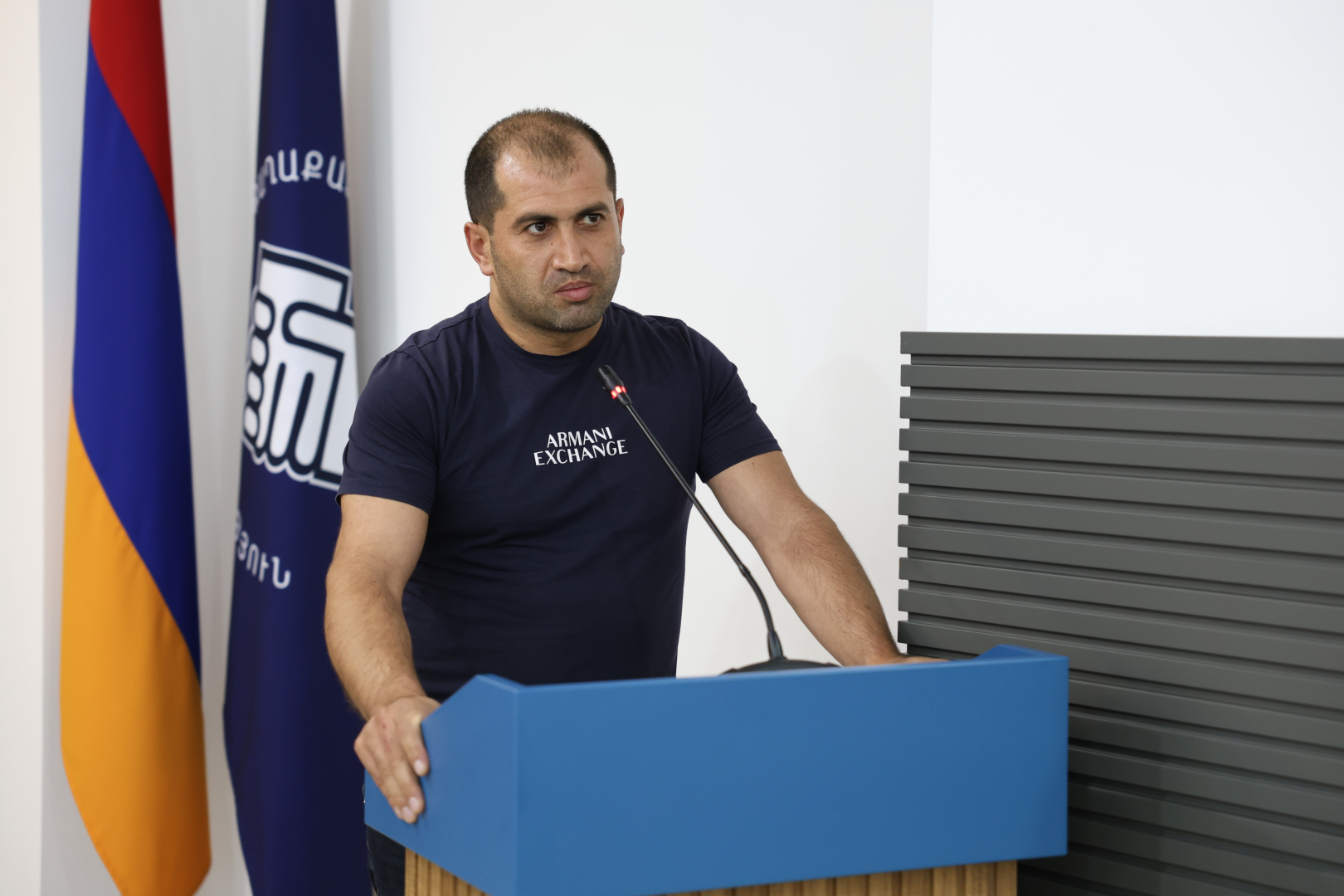image-slide