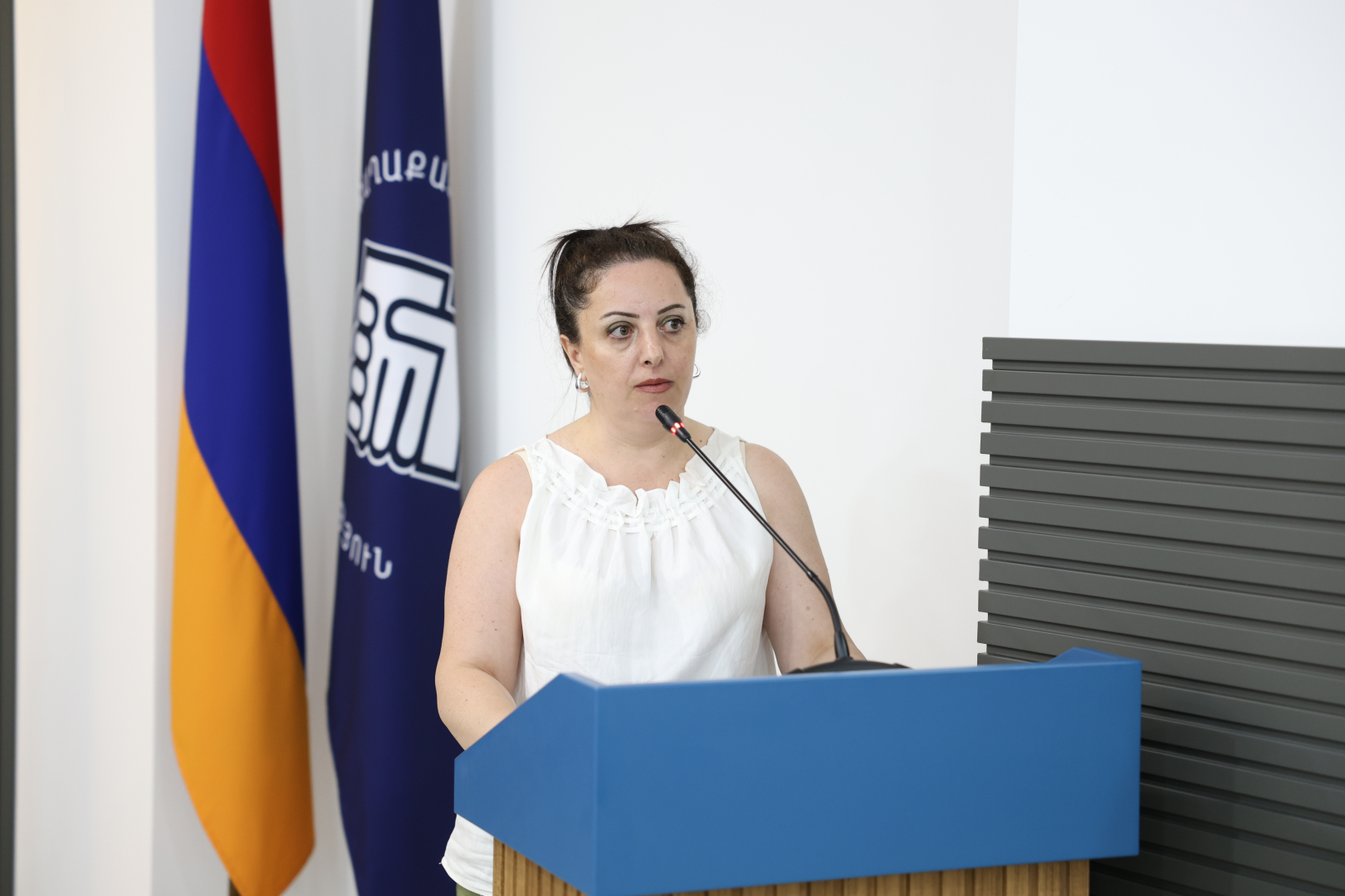 image-slide
