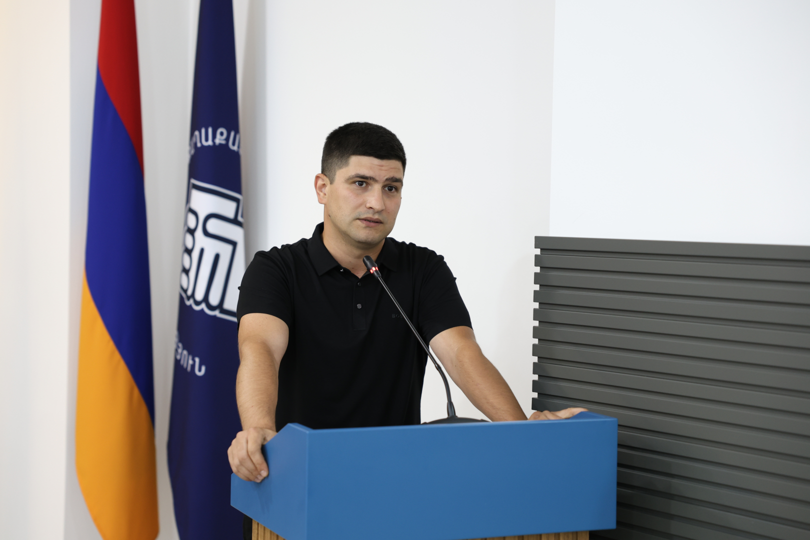 image-slide