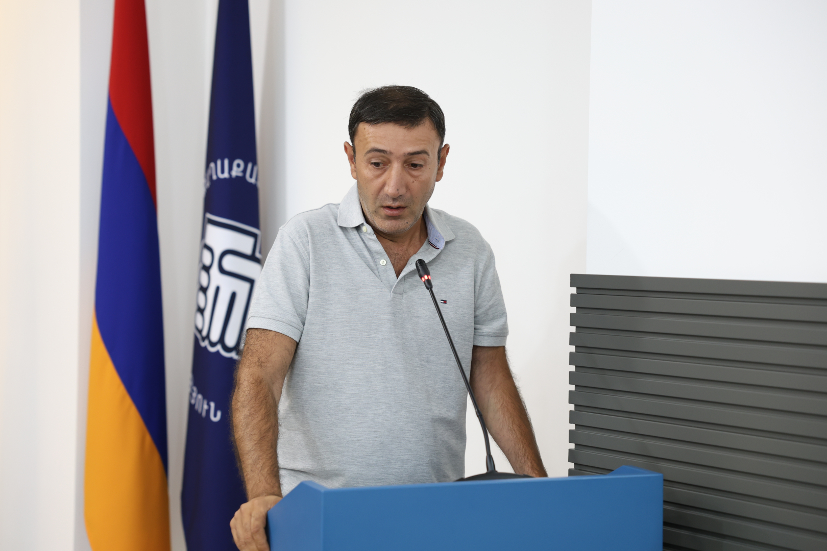 image-slide