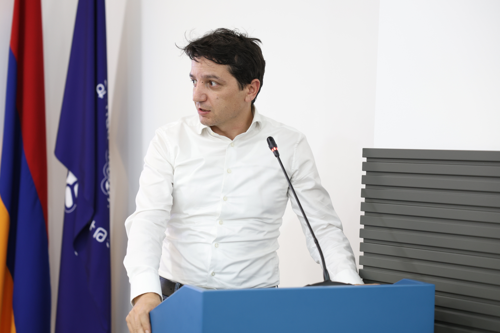 image-slide