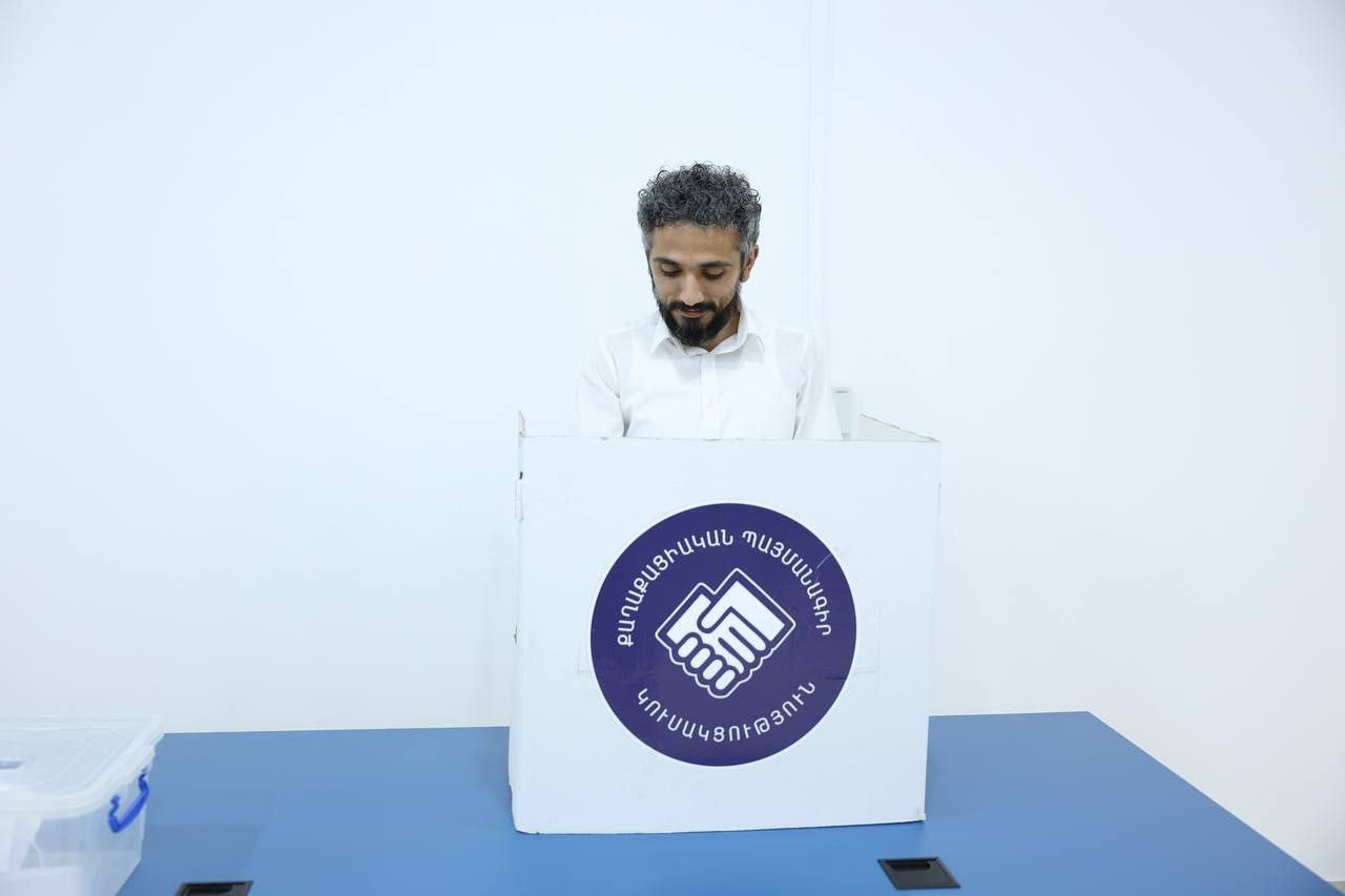 image-slide